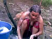 孟加拉村莊浴場戶外沖涼